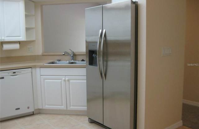 6405 BAY CEDAR Lane Gallery 4