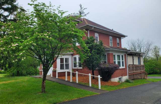 2871 E HIGH STREET - 2871 East High Street, Sanatoga, PA 19464
