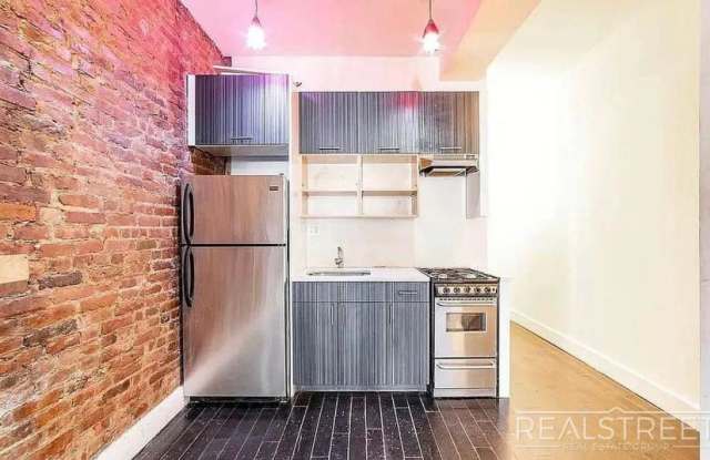 1066 Putnam Ave photos photos