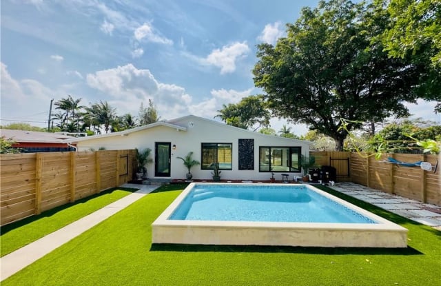 1724 NE 17th St - 1724 Northeast 17th Street, Fort Lauderdale, FL 33305