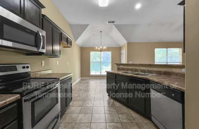 4021 Sunset Lake Ln Gallery 1
