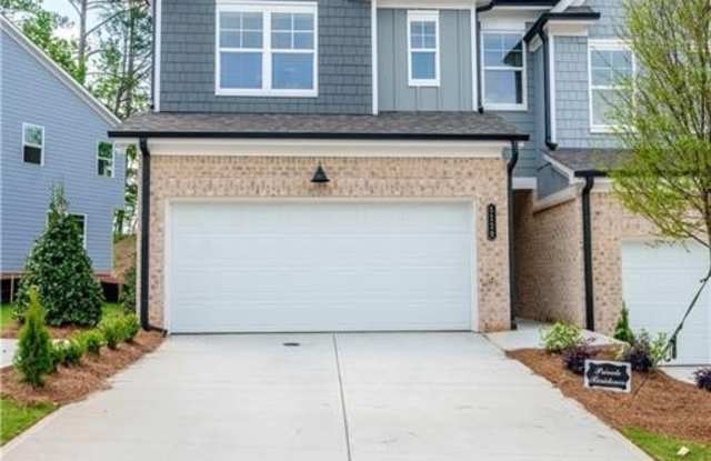 5120 Hillington Way Gallery 1