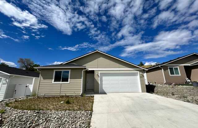 Amazing Brand New Home with 3 Bedrooms  2 Bathrooms! photos photos