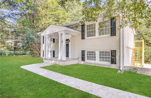 2837 Redwine Road Gallery 3