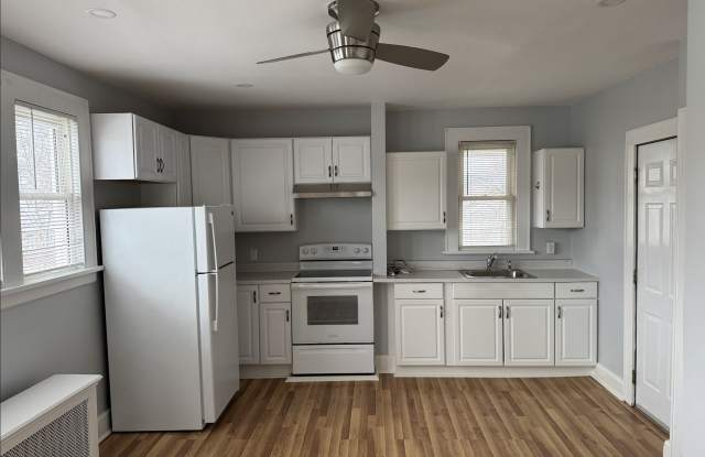 285 Clover Street unit: 2 photos photos