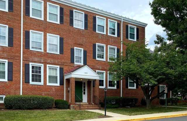 2852 S BUCHANAN ST #B2 photos photos