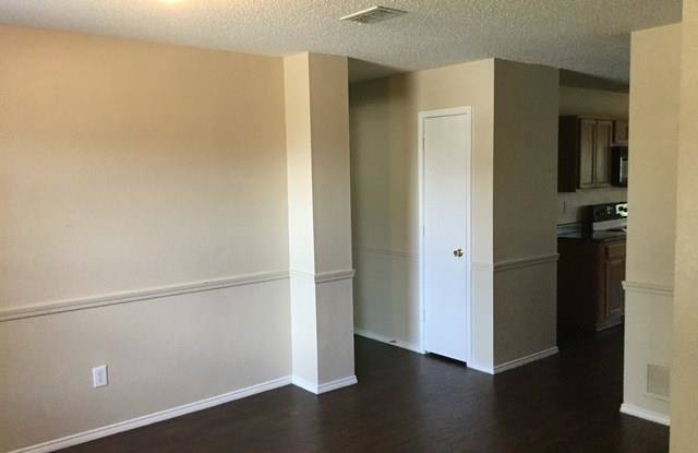 1761 Cliffbrook Drive Gallery 4