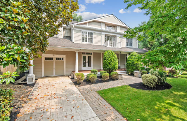 5526 Trent Street - 5526 Trent Street, Somerset, MD 20815
