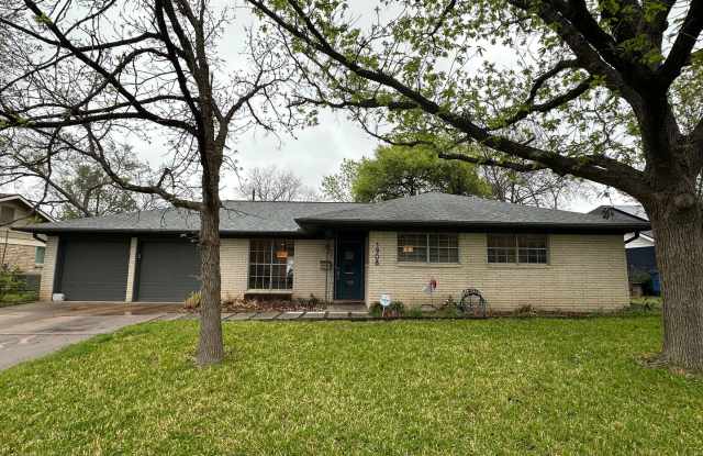 AVAILABLE: 3 BR / 2 BA Central Austin photos photos
