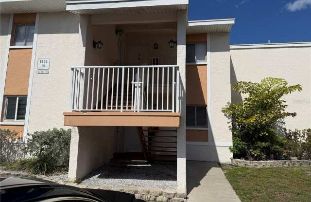 621 99TH AVENUE N - 621 99th Avenue North, St. Petersburg, FL 33702