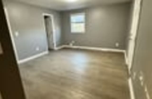 502 Savannah Avenue Gallery 3