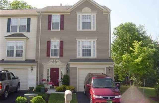 4031 Clubhouse Court - 4031 Clubhouse Court, Lehigh County, PA 18034