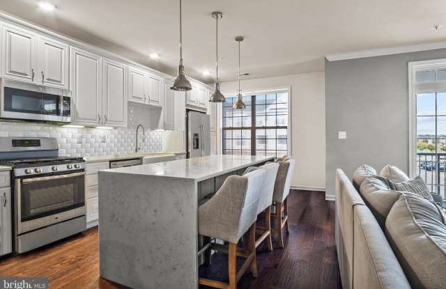 23305 MILLTOWN KNOLL SQUARE Gallery 4