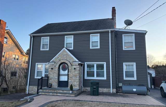 82 Putnam Avenue photos photos