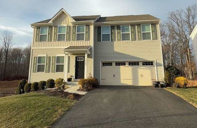 Stunning  Spacious Middle River 4bd/2.5ba Home with W/D, AC, Garage and more! Available now - 10201 Blansford Way, Baltimore County, MD 21220