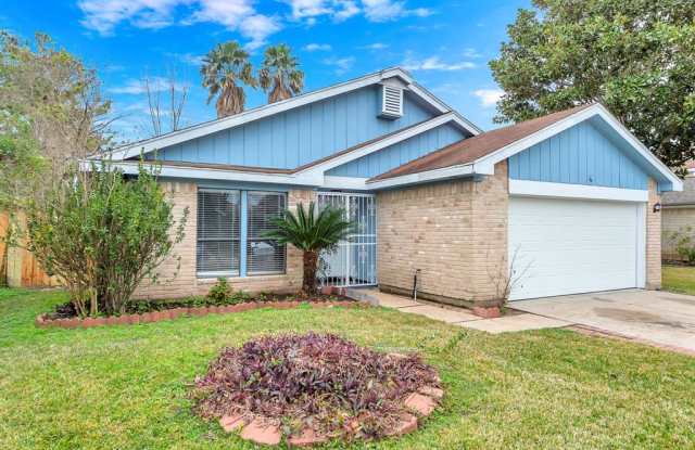11731 Fairpoint Drive Gallery 2