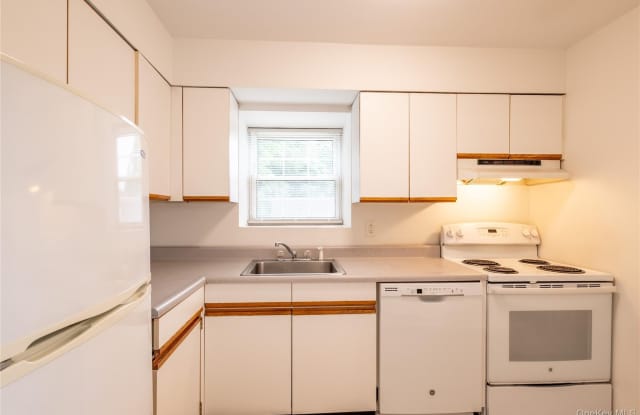101 Sylvan Avenue photos photos