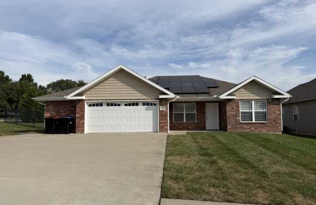 451 Ash Court Gallery 1