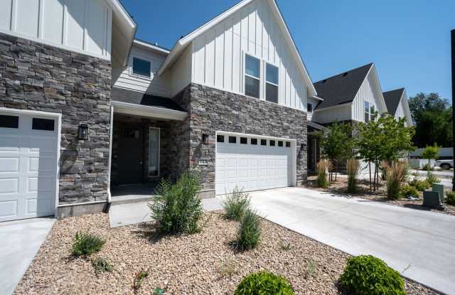 735 E Zekes Court photos photos 735 E Zekes Court photos photos