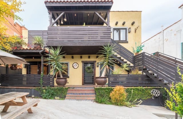 1427 Maltman Avenue - 1427 Maltman Avenue, Los Angeles, CA 90026