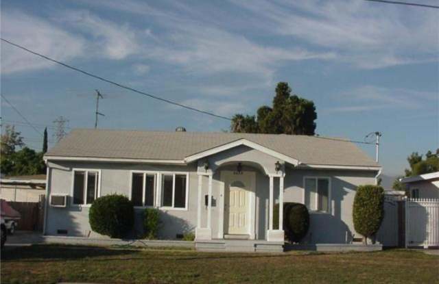 8609 Rio Dell Street photos photos