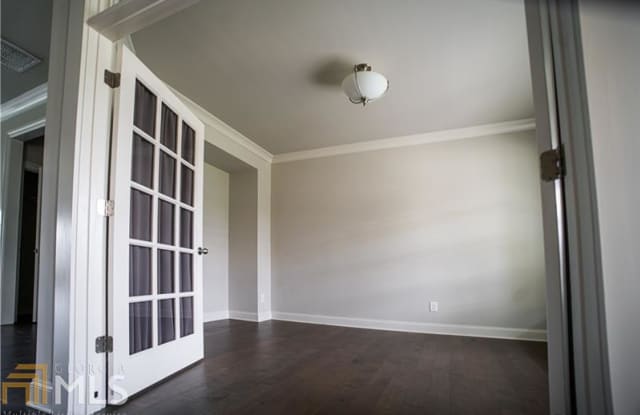 744 Laura Jean Ct Gallery 2