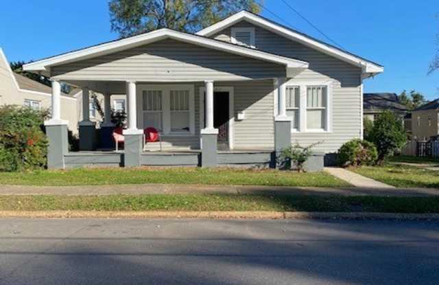 Nice 3 Bed 2 Bath! Available August 2026! photos photos