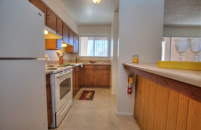 El Pueblo II Apartments Gallery 3