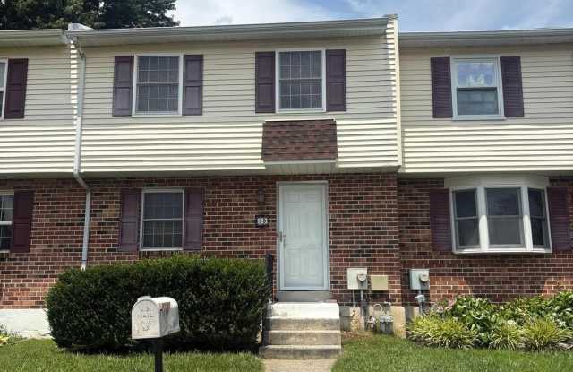 59 COLONIAL CIRCLE photos photos
