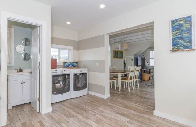 192 Cottage Walk Gallery 3
