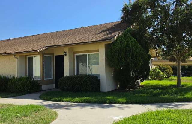 2 Bed Condo, El Cajon — New Vinyl Floors, Covered Patio photos photos