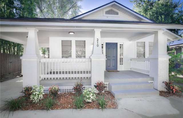 210 W WOODLAWN AVENUE - 210 West Woodlawn Avenue, Tampa, FL 33603