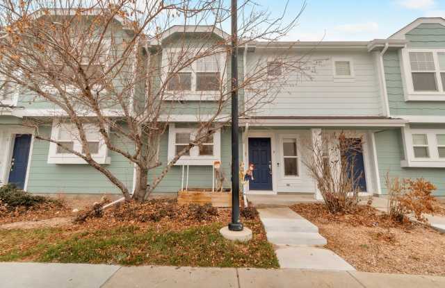 Wonderful Townhouse in Green Valley Ranch Gallery 1