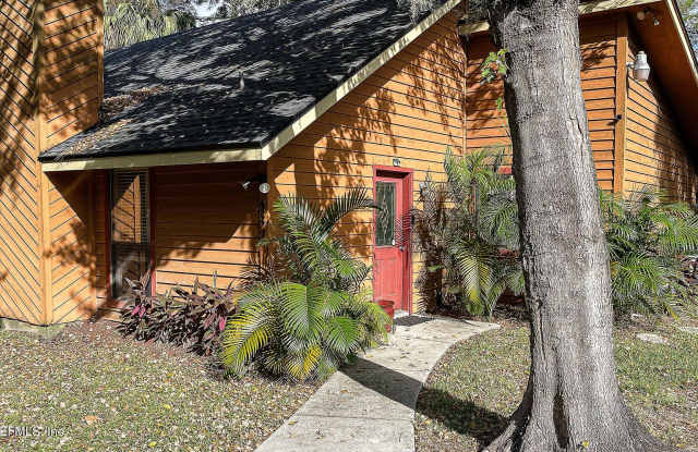 437 W 9TH Street - 437 West 9th Street, Atlantic Beach, FL 32233