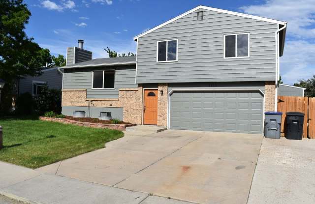 2412 Sunset Dr. photos photos
