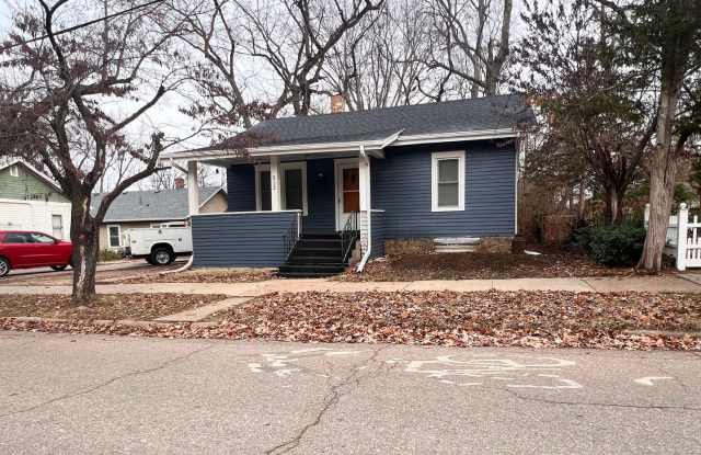 Perfect Location! - 512 Denison Avenue, Manhattan, KS 66502