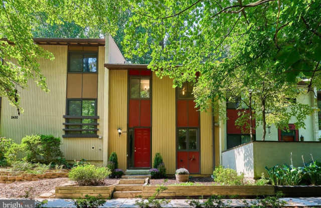 2418 CLOUDCROFT Square Gallery 1