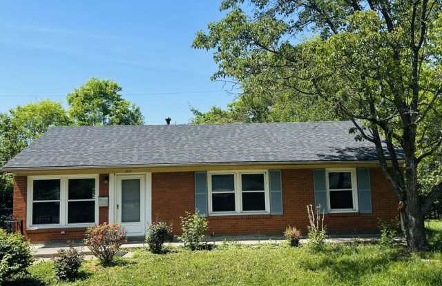Charming 3-Bedroom Ranch in Prime Location! photos photos