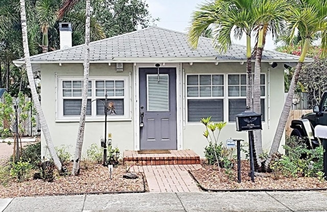 128 N L Street - 128 North L Street, Lake Worth, FL 33460
