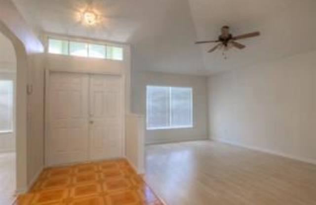 9711 SW 16th Ct Gallery 2
