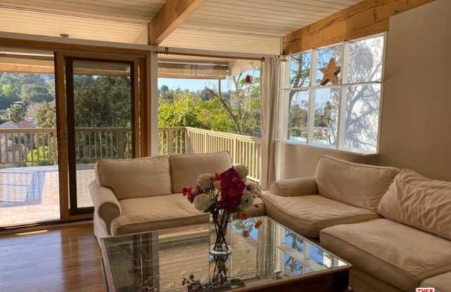2821 PACIFIC VIEW Trails Gallery 2