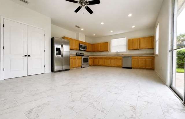 117 Camden Cay Drive Gallery 2