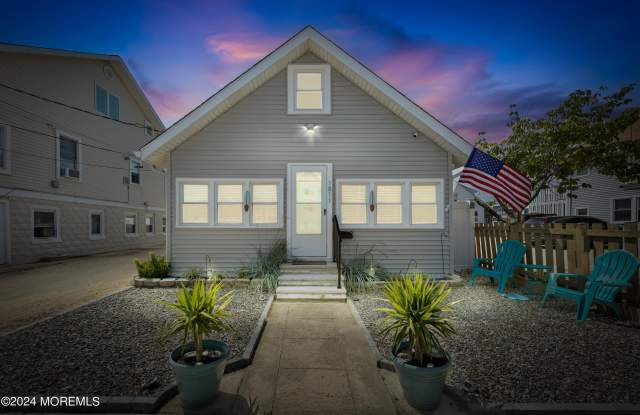 1811 Boulevard photos photos
