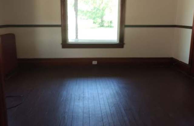 725 Robbins Ave Gallery 3