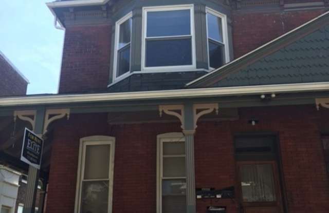 1 Bedroom on 3rd Floor “The Avenues” - 656 Linden Avenue, York, PA 17404