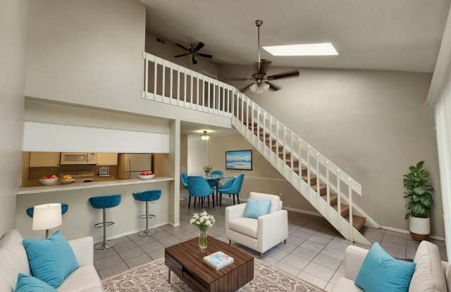 2/2 townhouse Gallery 3