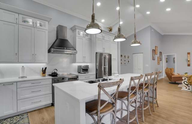1313 Brampton Cove photos photos