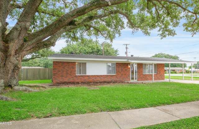 100 Maple Drive photos photos