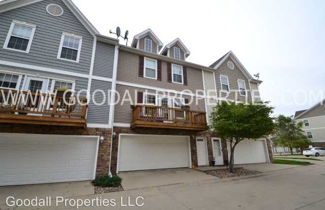 1116 Redstone Ln - 1116 Redstone Ln, Pleasant Hill, IA 50327