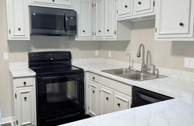 1306 Leaside Lane photos photos